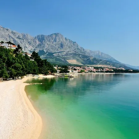 Apartment In With Sea View, Terrace, Air Conditioning, Wi-fi